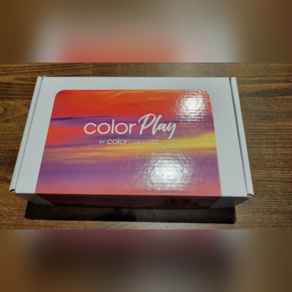 Color Play Subscription Box - Sunset Rider - Picture 2 of 4